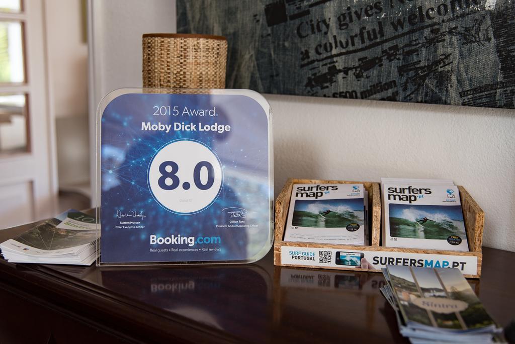 Moby Dick Lodge Malveira da Serra Buitenkant foto